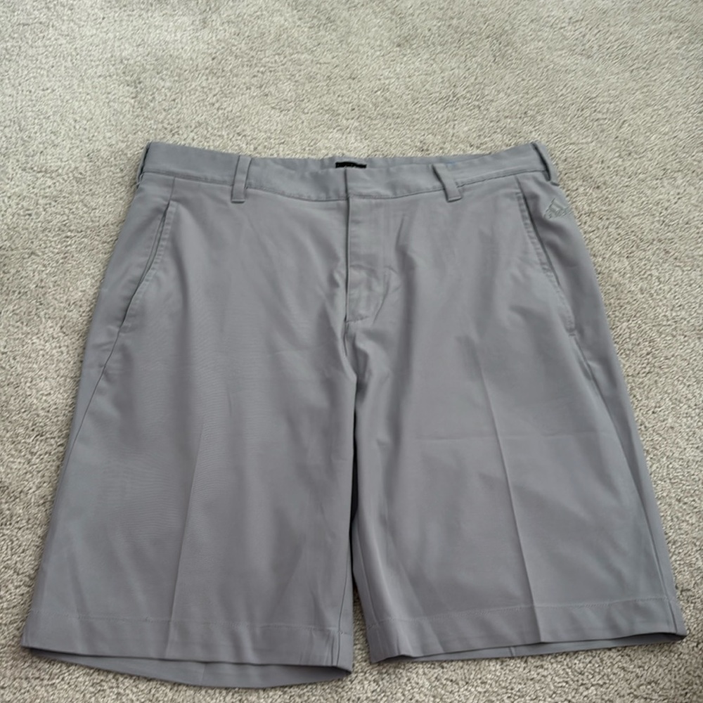 Adidas Kansas Jayhawks KU Team issued golf shorts Sz.32